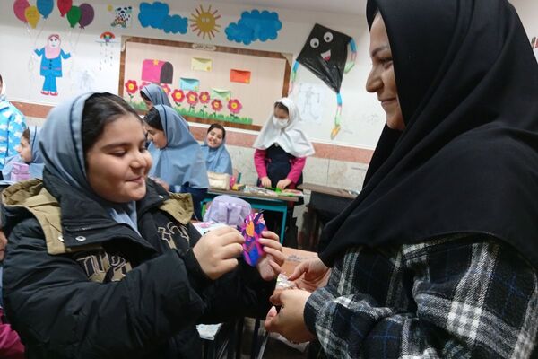 مدارس شهرستان قدس زیر چادر بانوی دو عالم در جشن ولادت حضرت زهرا(س)