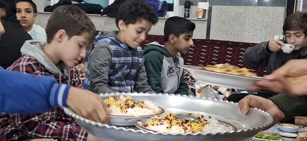 سحرگاه دانش‌آموزان معتکف 