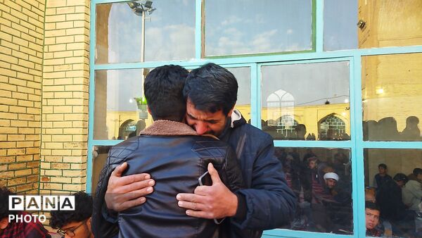 شهر نیشابور مشکی پوش شدـ۳