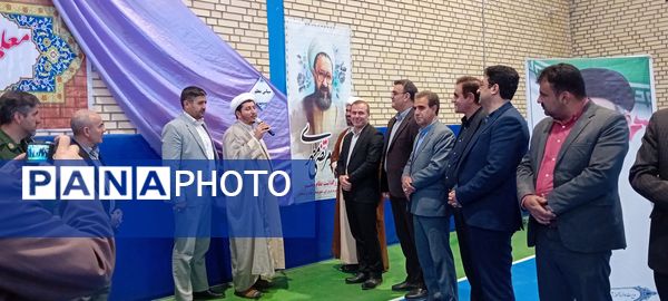 نواختن زنگ سپاس معلم در شهر آشخانه