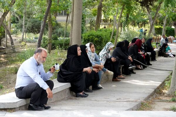 غوغای دانشگاه فردوسی مشهد در روز کنکور ۱۴۰۴