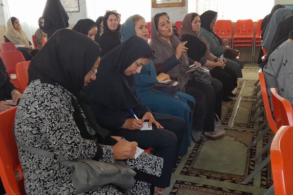 انجمن اولیا پل ارتباطی بین اولیا و مدرسه 