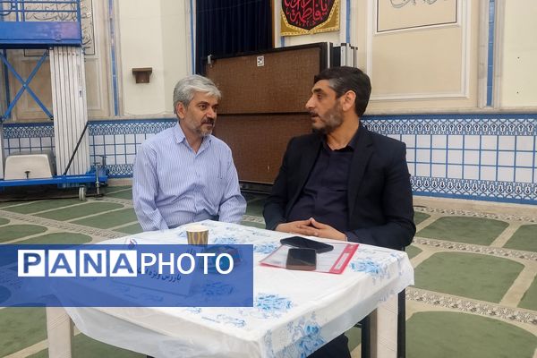 میز خدمت استاندار فارس ویژه جوانان و دانشجویان