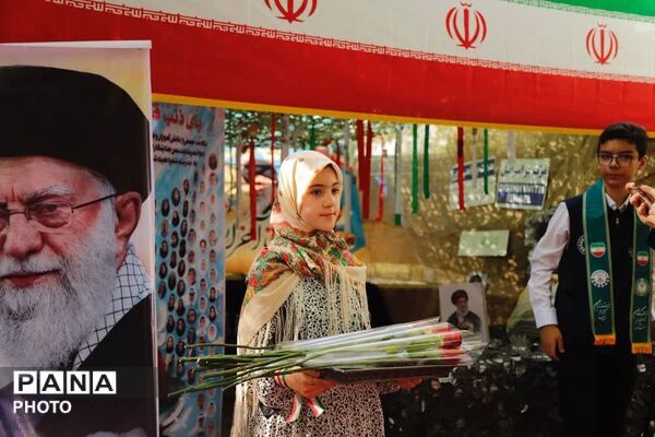 نقش‌آفرینی مناطق ۱۹گانه در افتتاحیه پایگاه‌های تابستانی دانش‌آموزان تهران