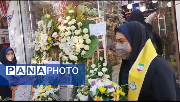 قدردانی  دختران پیشتاز دبیرستان شاهد تکتم از فرشتگان سفیدپوش بیمارستان ۱۷شهریور مشهد