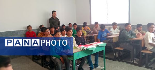 جشن جوانه ها در مدارس باخرز برگزار شد