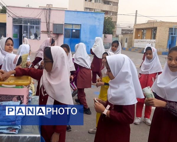 دانش‌‌آموزان دبستان دخترانه شهید علی رضایی، پیشگامان نوع‌‌دوستی