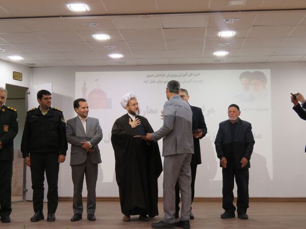 مراسم تکریم و معارفه مدیر اداره آموزش و پرورش خلیل آباد 