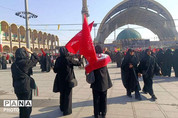 خروش اشک و حماسه در میعادگاه تهران