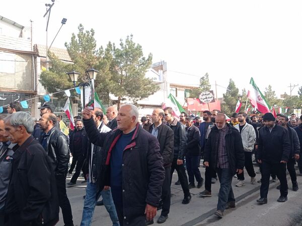 حضور باشکوه مردم جاجرم در جشن چهل و پنجمین فجر انقلاب
