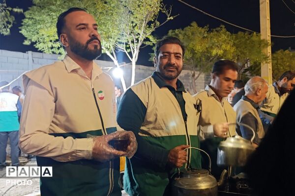شب ۲۲۱ همبستگی ملی در شهرستان ملارد با حضور گسترده مردم