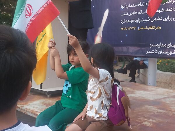 ملت ایران سکوت نخواهد کرد