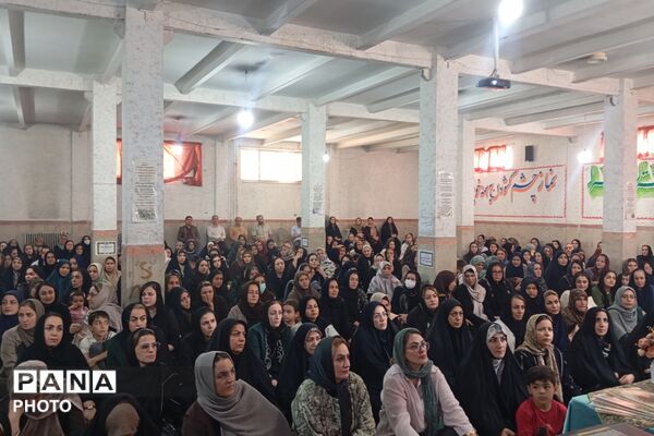 انتخابات انجمن اولیاء و مربیان در دبیرستان جوادالائمه
