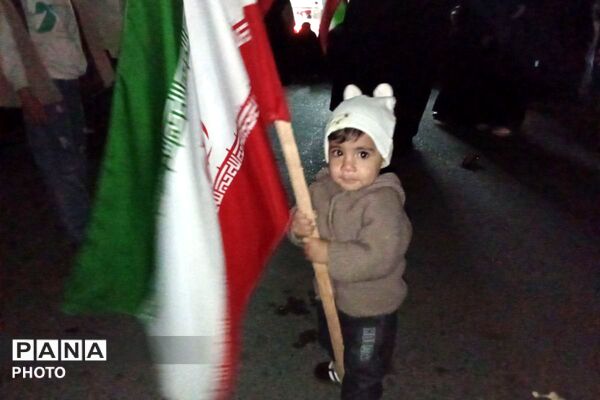 مردم دلتنگ رهبر امت اسلام، حضرت آیت الله خامنه‌ای