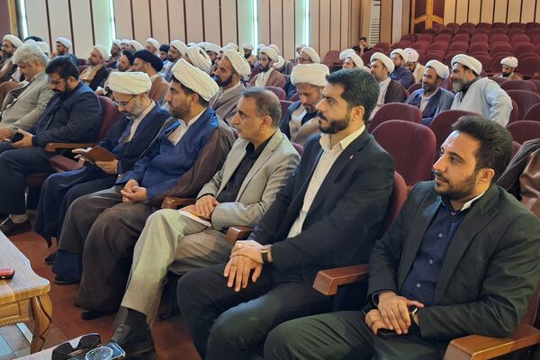 نشست هم‌اندیشی مبلغان «طرح امین» فارس