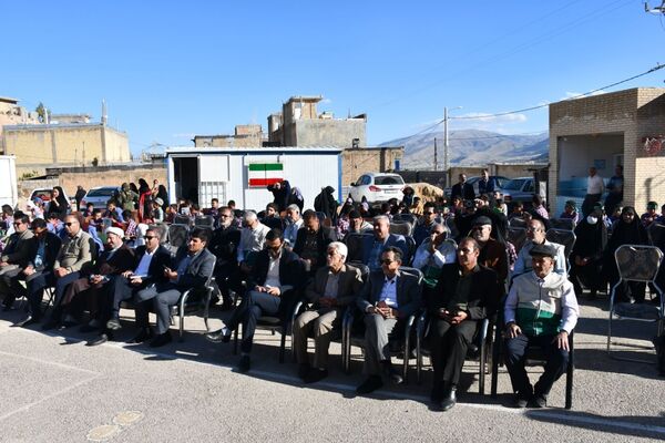  برگزاری مراسم جشن و افطاری با شکوه در دبستان عشایری حاجیه خانم رباب امامی