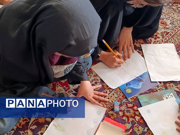 برپایی غرفه کودک در نمازجمعه شهرستان کاشمر 