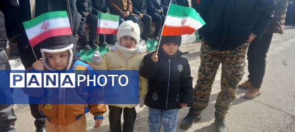 حضور پرشور مردم جلگه رخ در راهپیمایی بزرگداشت ۲۲ بهمن ماه