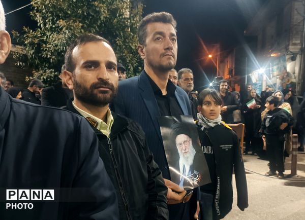 سفره افطاری خیابانی و تجمع منتقمین رهبر شهید در روستای ریحان‌آباد گلوگاه