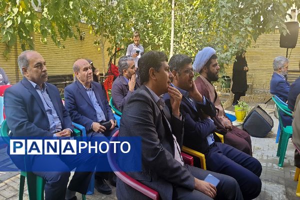 افتتاحیه کافه دخترونه در کانون فرهنگی پانزده خرداد مشهد