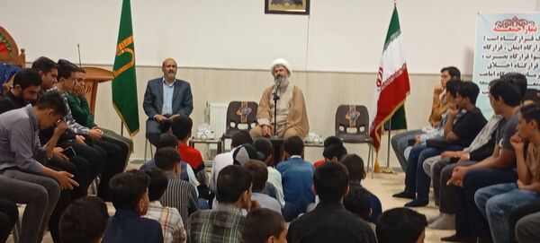 اعضای انجمن اسلامی با امام جمعه کاشمر دیدار کردند