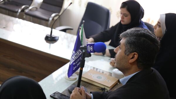 لحظاتی در نشست برخط دانش‌آموز خبرنگاران پانا آذربایجان شرقی با سخنگوی دولت