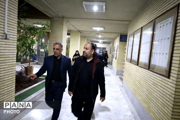 بازدید معاون پرورشی و فرهنگی وزارت آموزش و پرورش از کانون امام خمینی (ره) اردکان