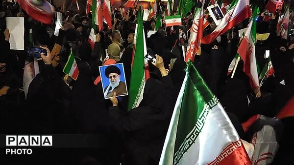 حضور پرشور مردم غیور و شجاع  شهرستان نیشابور در  تشییع پیکر  مطهر شهید مهدی عمارلو 