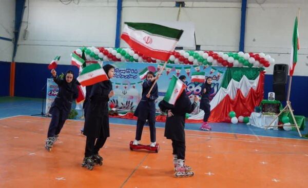  جشن مدرسه ای ایرانمون در دبیرستان شاهد آمنه شهرستان بجنورد 