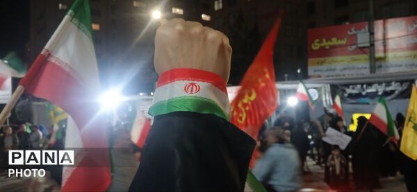 حضور مردمان مهستان در پنجاهمین شب از قرار شبانه