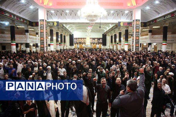 مراسم گرامیداشت شهدای اقتدار و امنیت «فراجا» در حرم حضرت معصومه(س)