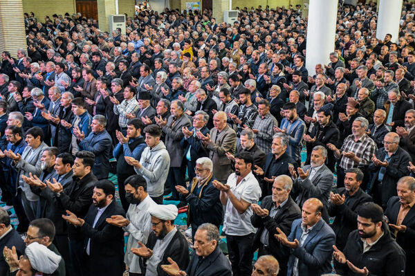 نماز عید فطر در مصلای امام خمینی (ره) ارومیه