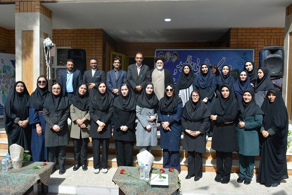 مهر زنگ روشنایی، امید و مقاومت