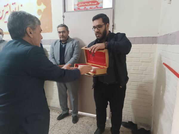 افتتاح کتابخانه دبیرستان جماران ناحیه پنج 