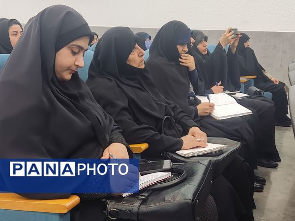 روایت مهدویت فرهنگیان بوشهر در روزهای دهه فجر