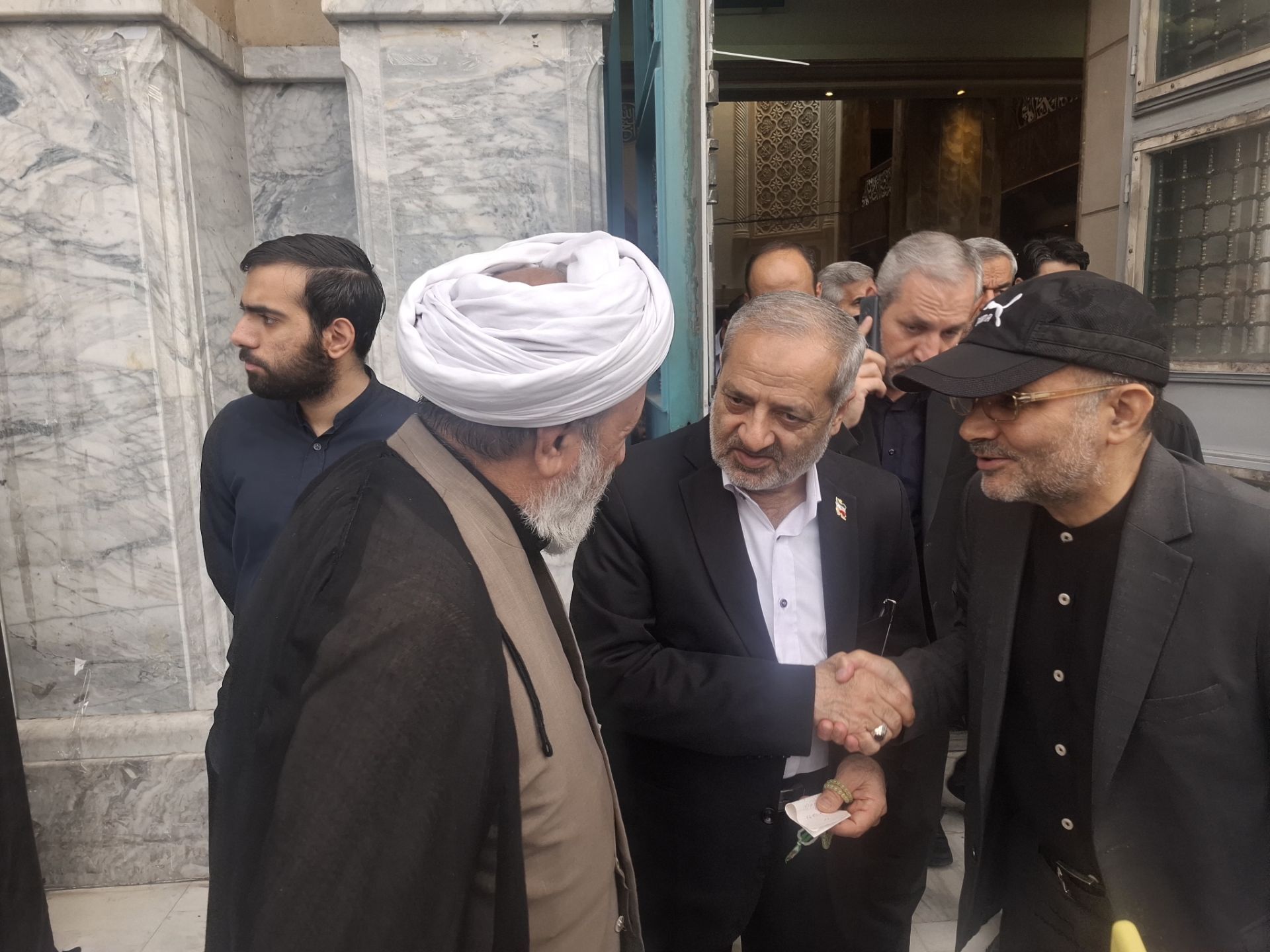 مراسم یادبود شهیده زهرا حدادعادل با حضور وزیر آموزش و پرورش در مسجد امام صادق(ع)