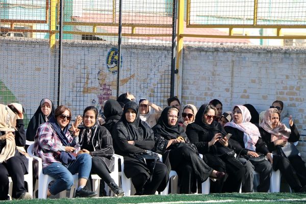  افتتاحیه زمین چمن دبستان فطرت