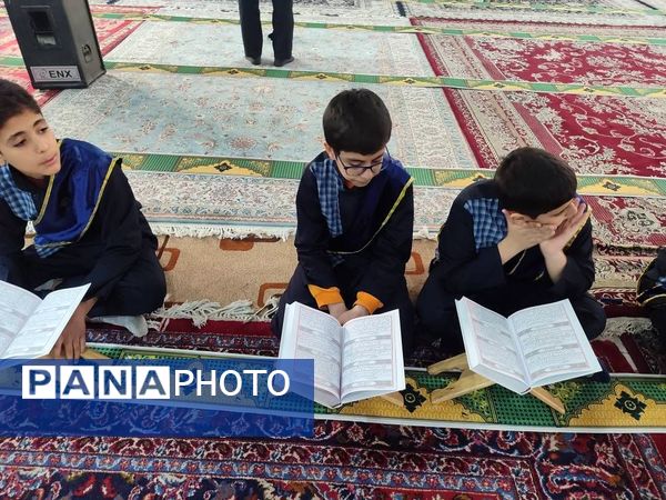 محفل انس باقرآن و اجرای سرود یاعلی با همکاری دانش‌آموزان مدرسه فرهنگ