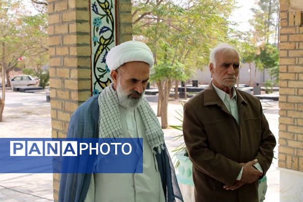 مراسم غباررویی مزار شهدای شهرستان خلیل آباد 