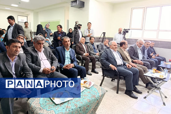 آیین بهره‌برداری از فضای آموزشی با مشارکت مردم در شیراز