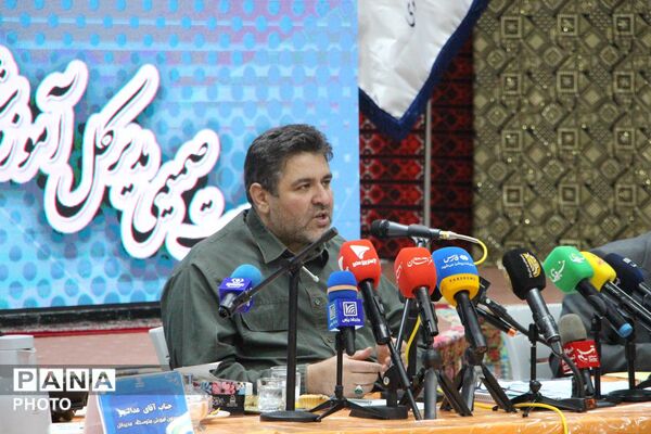 نشست صمیمی مدیرکل آموزش و پرورش خراسان رضوی با اصحاب رسانه و معلمین رسانه ای