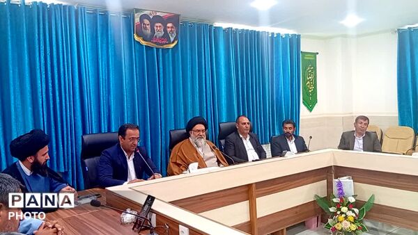 دیدار با نماینده ولی فقیه در استان 