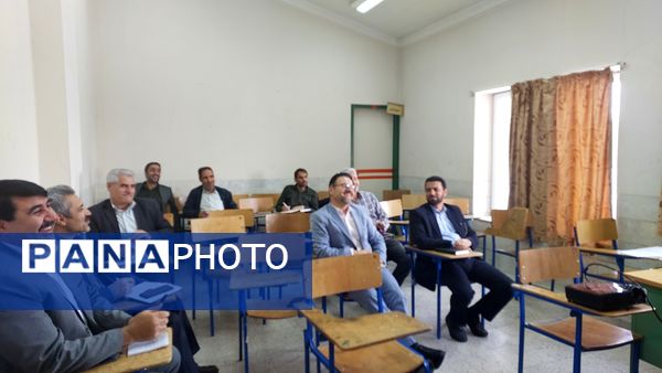 کارگاه توانمندسازی مدیران ناحیه یک زنجان در کانون سهروردی 