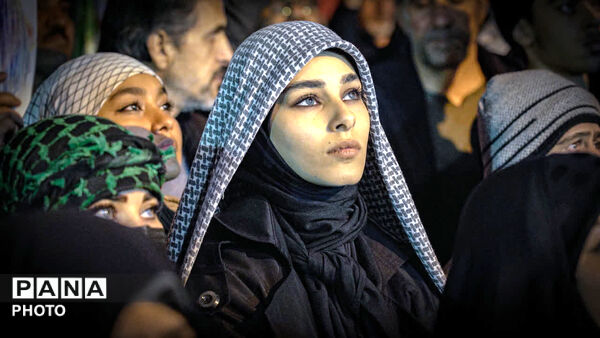 حضور چهره های متنوع مردمی در اجتماعات شبانه