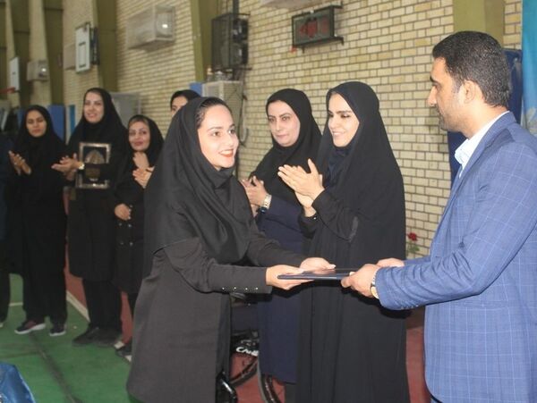 مسابقات تنیس روی میز فرهنگیان یادواره شهدای تربیت‌بدنی در سالن آزادگان استان بوشهر 