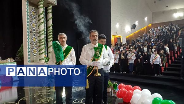 پیش‌کنگره معلمان و بیش از ۱۱۰۰ دانش‌آموز شهید منطقه ۱۶