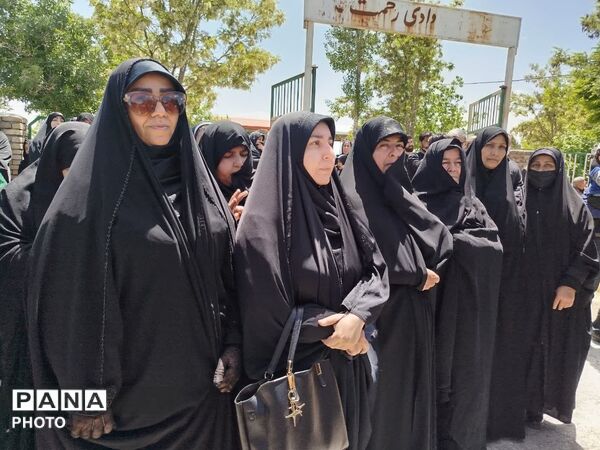یاران چه غریبانه بودند که رفتند