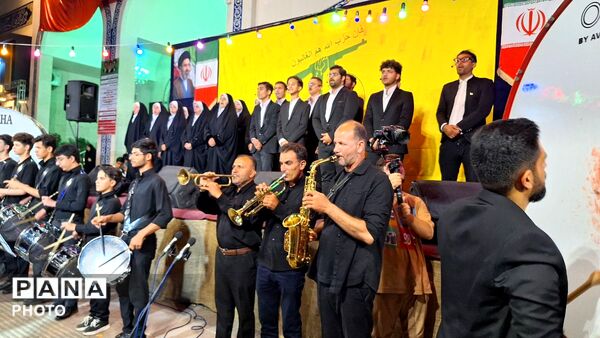 طنین سرود در تجمع احمدآباد