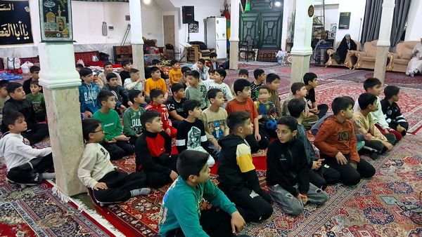 آغاز اعتکاف دانش‌آموزی پسران در مسجد فاطمه زهرا(س) شهرک سیدجمال‌الدین نظرآباد