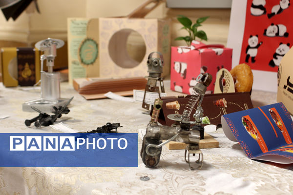 برپایی نمایشگاه هفته مشاغل در هنرستان شهید مهدی هندویان قم